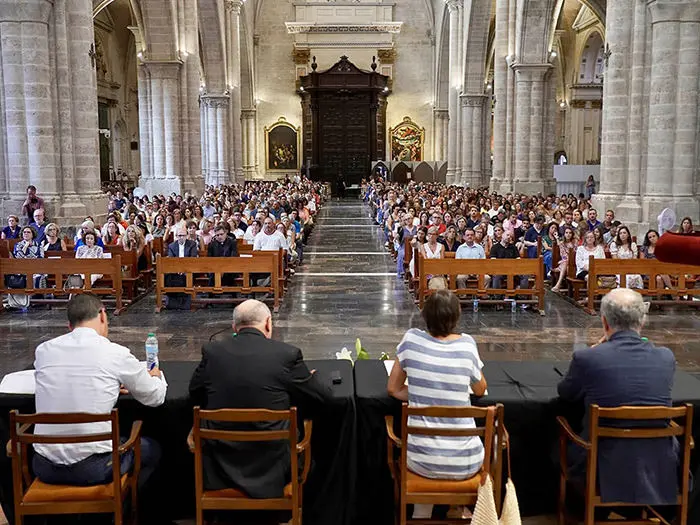 Encuentro de profesores de Colegios Diocesanos en la Catedral