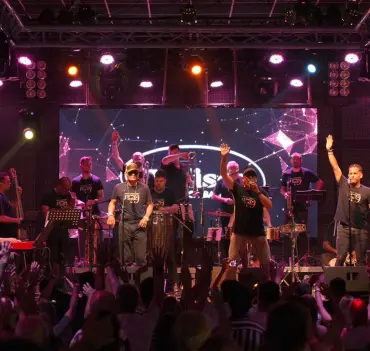 Ram Session: Plena 79 Salsa Orchestra – Social Club