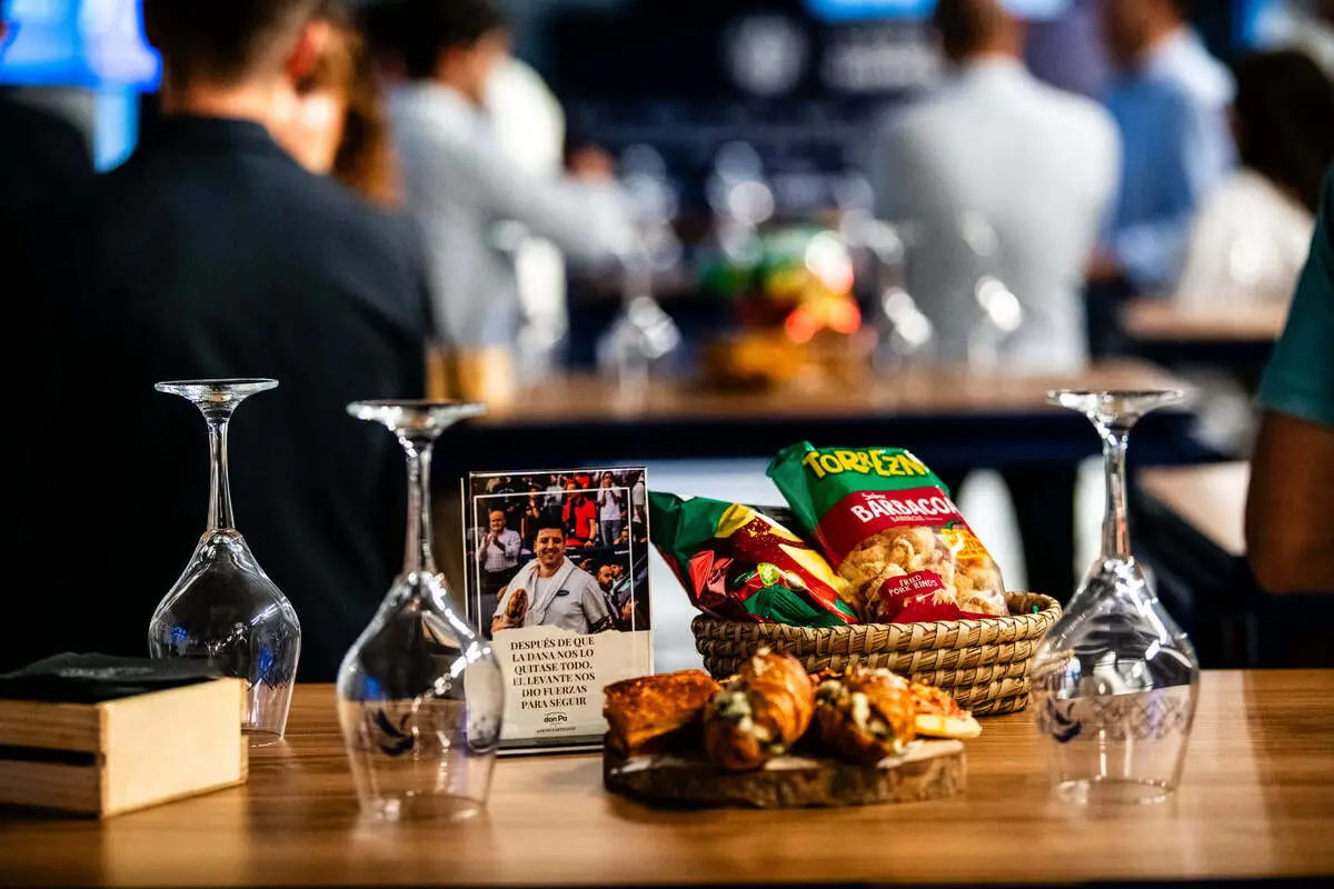 Las imágenes de la cata de cervezas de Heineken en la Sala Fenollosa