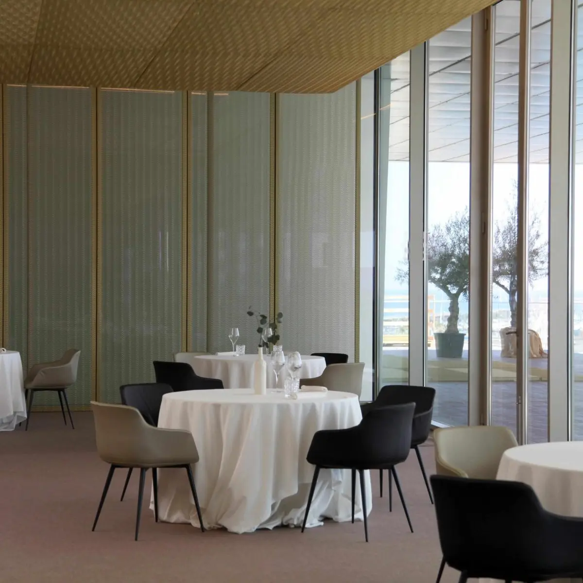 La Sucursal Restaurant Live Music and Shows