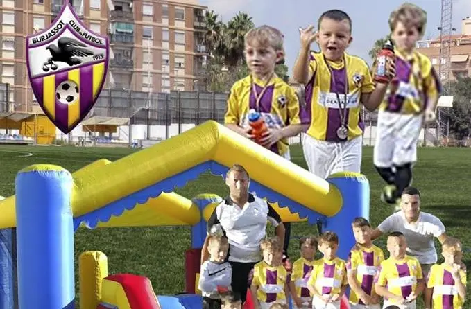 El Burjassot CF despide la temporada con una gran fiesta para todos sus jugadores