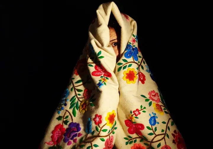 Cosas que caen del cielo, Dora Cantero