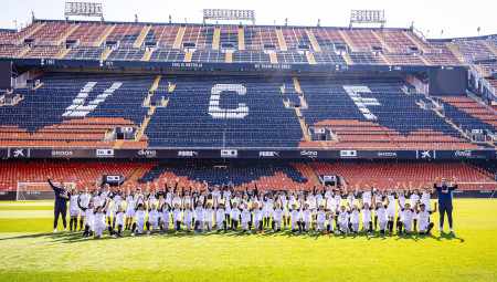 VCF Inclusivo celebrate their anniversary at Mestalla with a ‘perfect 10’ Tournament