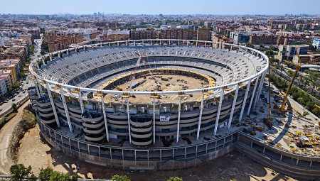 Valencia CF showcases the Hospitality project of Nou Mestalla at the ‘6th Paterna Ciudad de Empresas Business Meeting’
