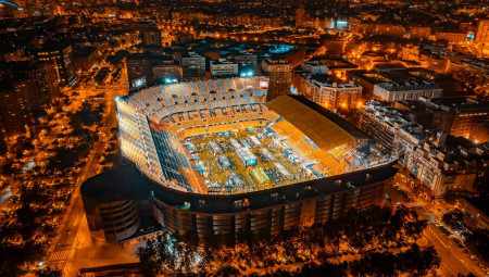The Champions Burger returns to Mestalla with Europe’s largest gourmet burger festival