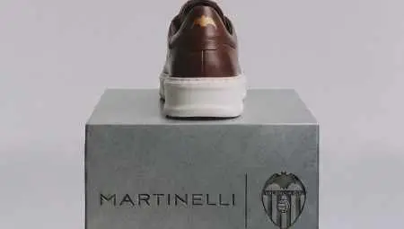 Martinelli y el Valencia CF presentan el calzado oficial de la temporada 2026-27