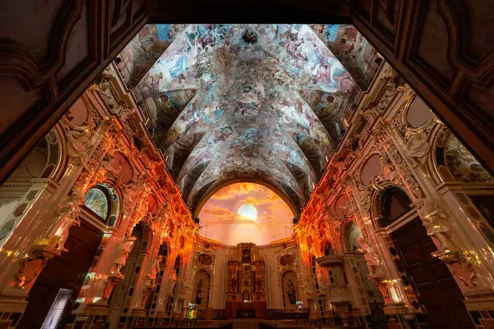 Ven a la Iglesia de los Santos Juanes a València