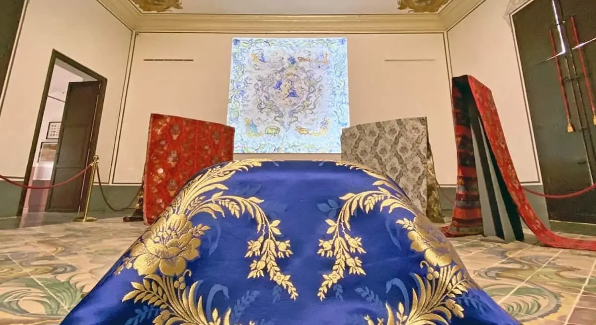 Exposición sobre la seda en Valencia: el arte y la tradición que mantienen vivo…