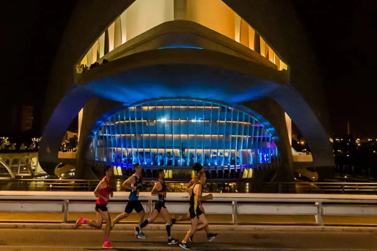 Vuelve la 15K Nocturna 2026 «Gana Energía» en València
